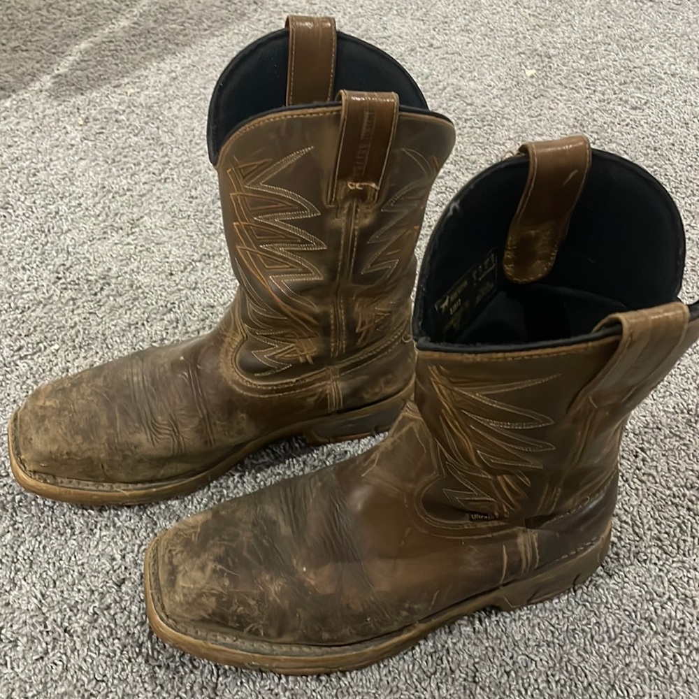 Irish setter steel toe cowboy boots (vintage condition)square toe.